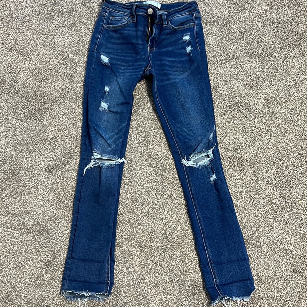 Vervet ripped jeans.